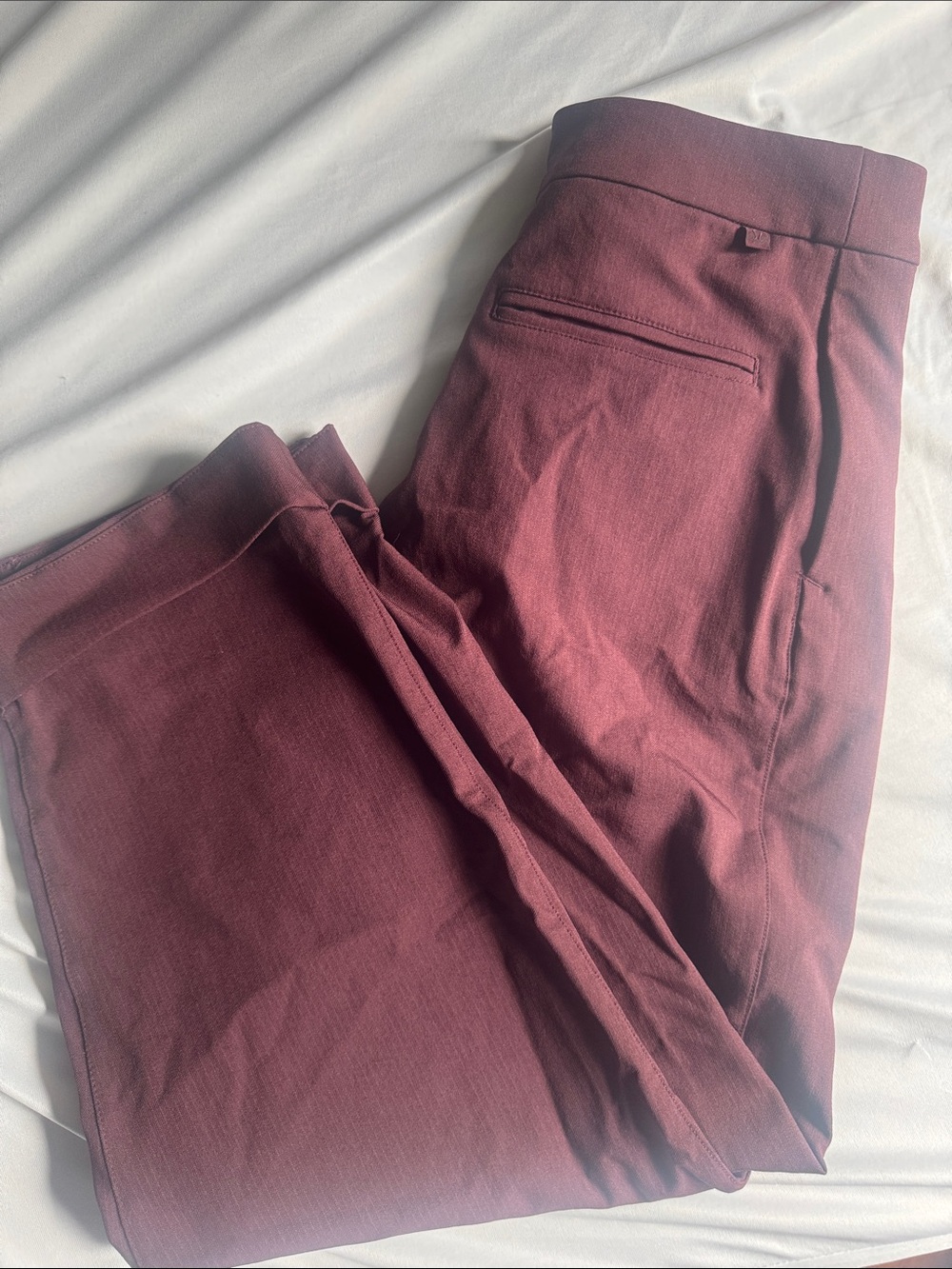 lululemon athletica cropped Plum Pants